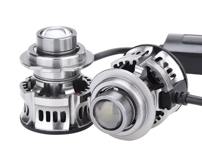 Set 2 becuri V6 auto LED H7 de 100W 6000k lumina alb rece si flux luminos